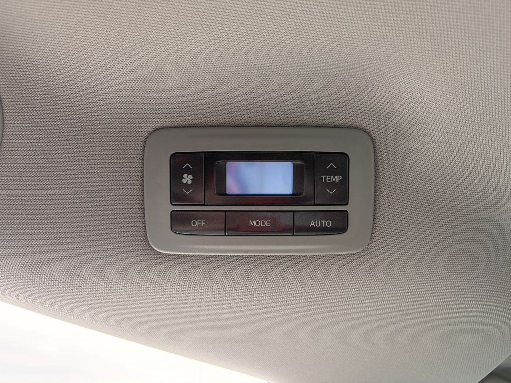 2020 Toyota Sienna L 7 Passenger