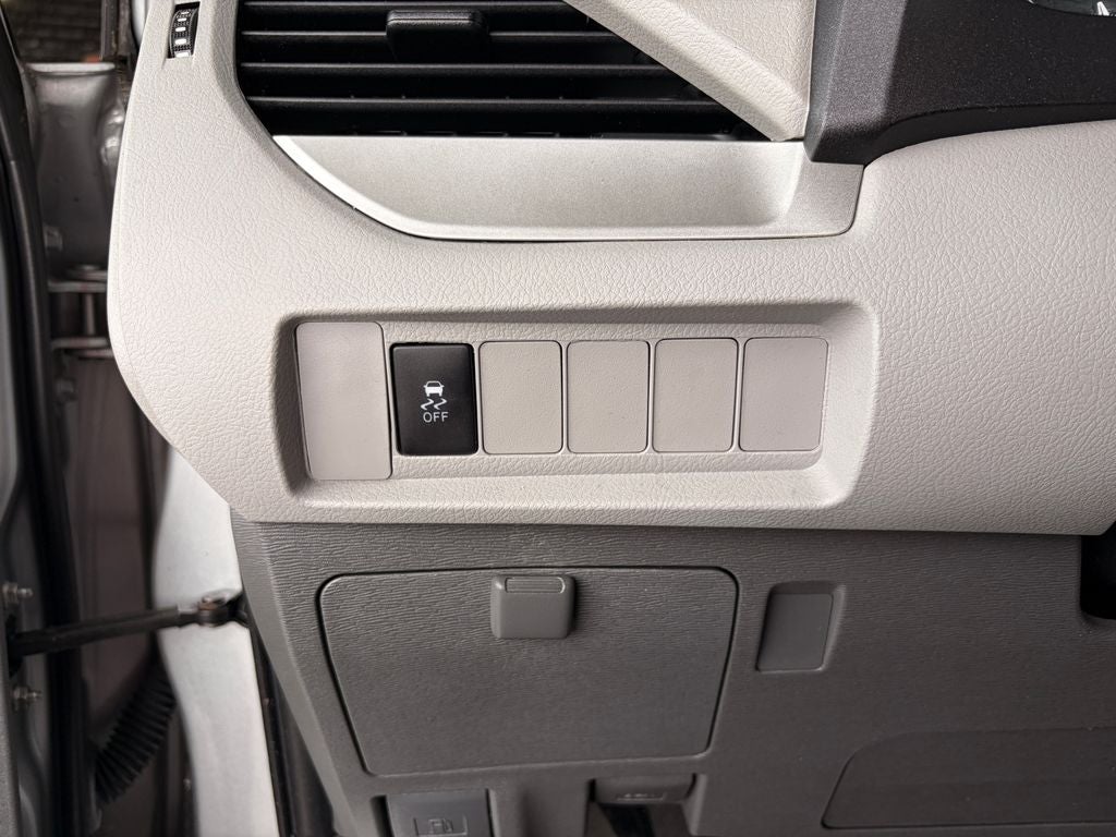 2020 Toyota Sienna L 7 Passenger