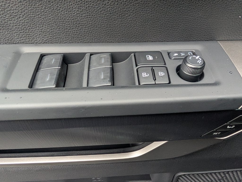 2026 Toyota Tundra i-FORCE MAX Platinum i-FORCE MAX
