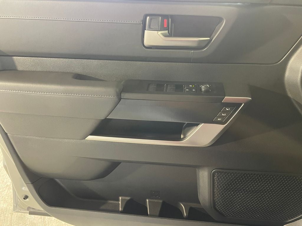 2026 Toyota Tundra i-FORCE MAX Platinum i-FORCE MAX