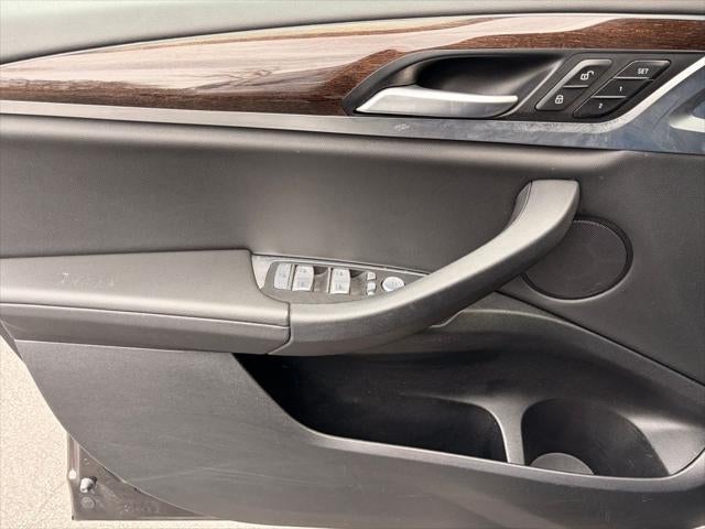 2024 BMW X4 xDrive30i