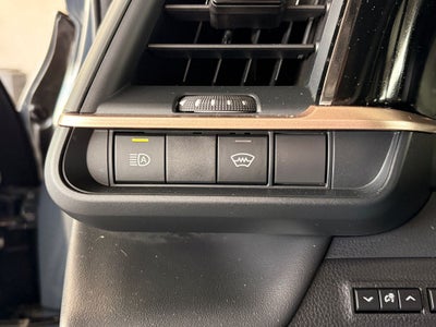 2025 Toyota CROWN XLE