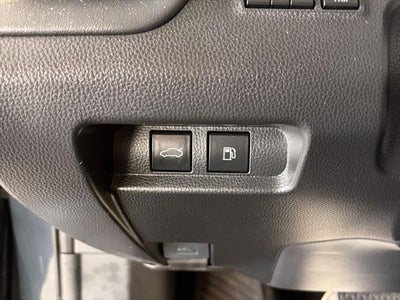 2025 Toyota CROWN XLE