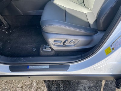 2025 Toyota Toyota Crown Signia Limited