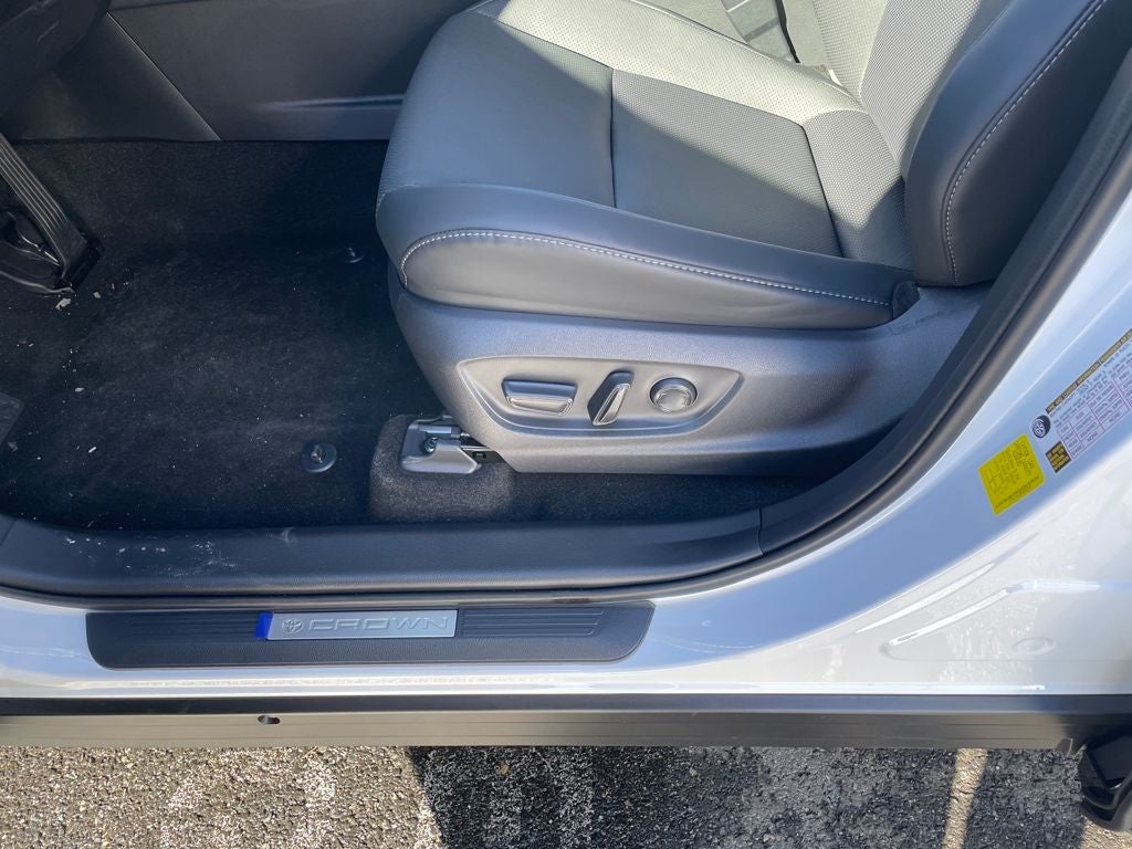 2025 Toyota Toyota Crown Signia Limited