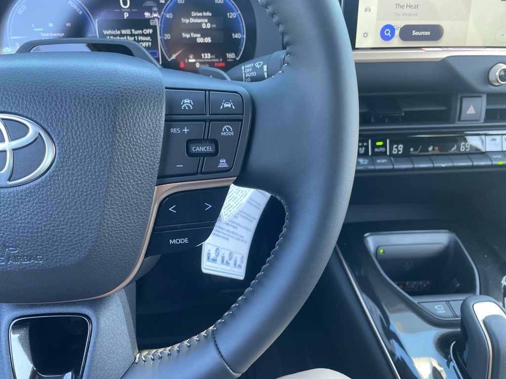 2026 Toyota Toyota Crown Signia Limited