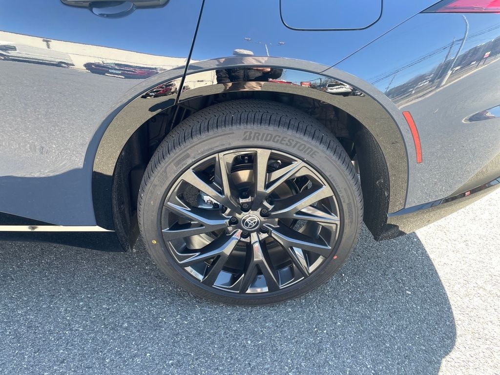 2026 Toyota Toyota Crown Signia Limited