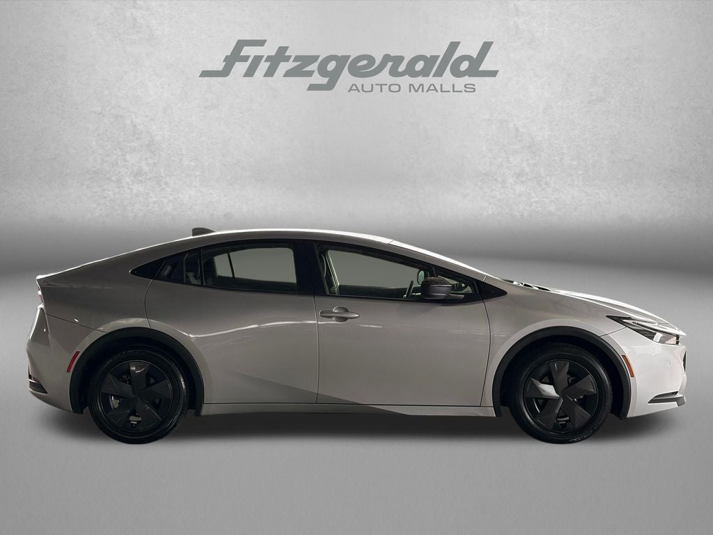 2024 Toyota Prius LE