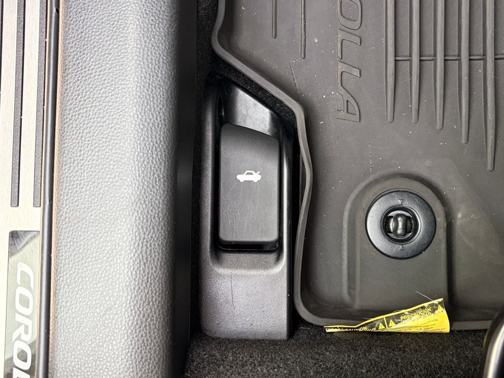 2024 Toyota COROLLA HYBRID SE