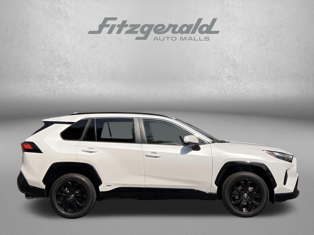 2023 Toyota RAV4 HYBRID SE