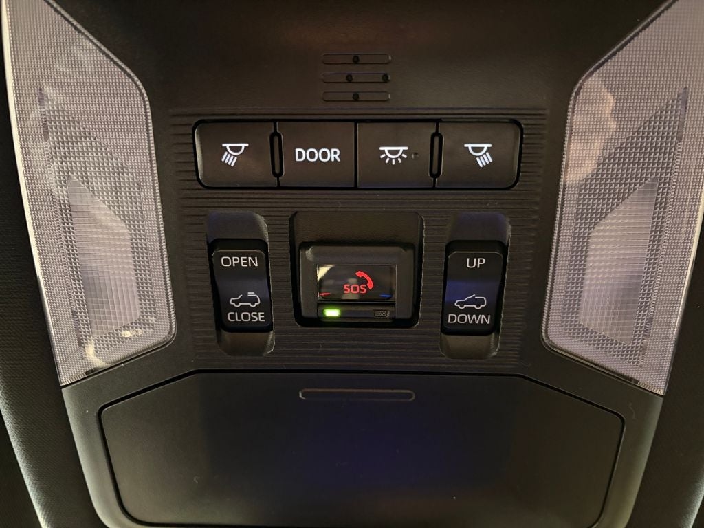 2025 Toyota RAV4 Plug-in Hybrid SE