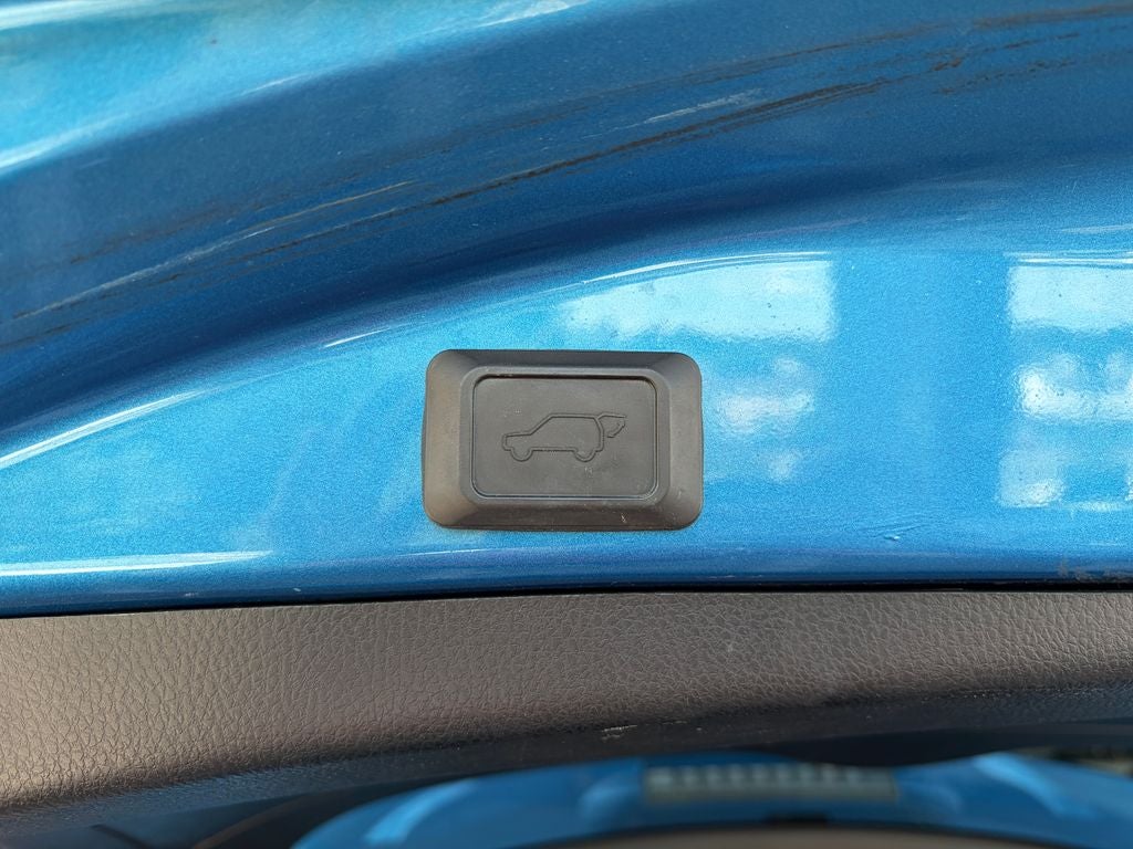 2017 Toyota RAV4 Hybrid XLE