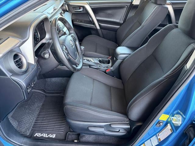 2017 Toyota RAV4 Hybrid XLE