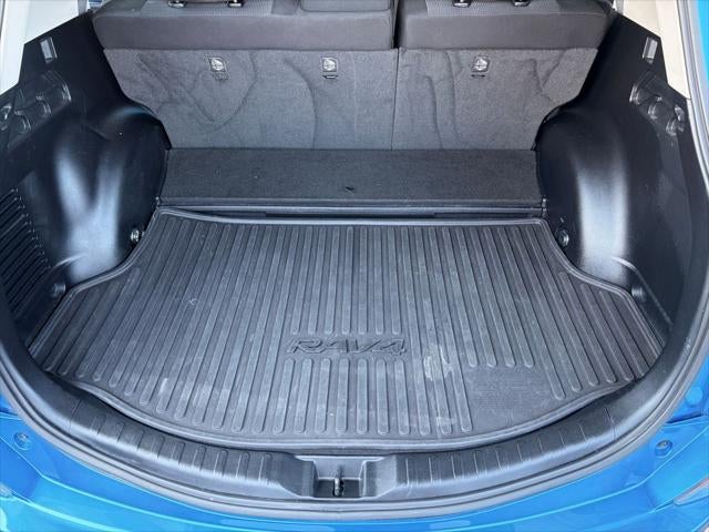 2017 Toyota RAV4 Hybrid XLE