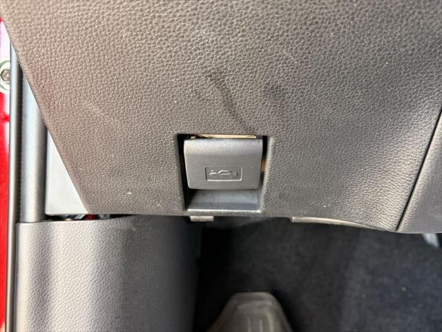 2025 Toyota COROLLA HATCHBACK XSE