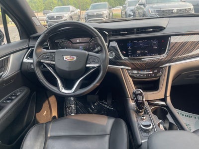 2025 Cadillac XT6 Premium Luxury