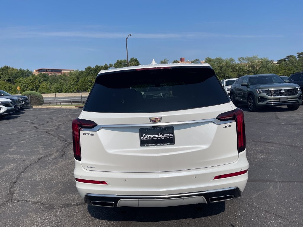 2023 Cadillac XT6 Premium Luxury