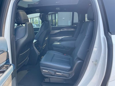 2025 Cadillac ESCALADE IQ Luxury 2