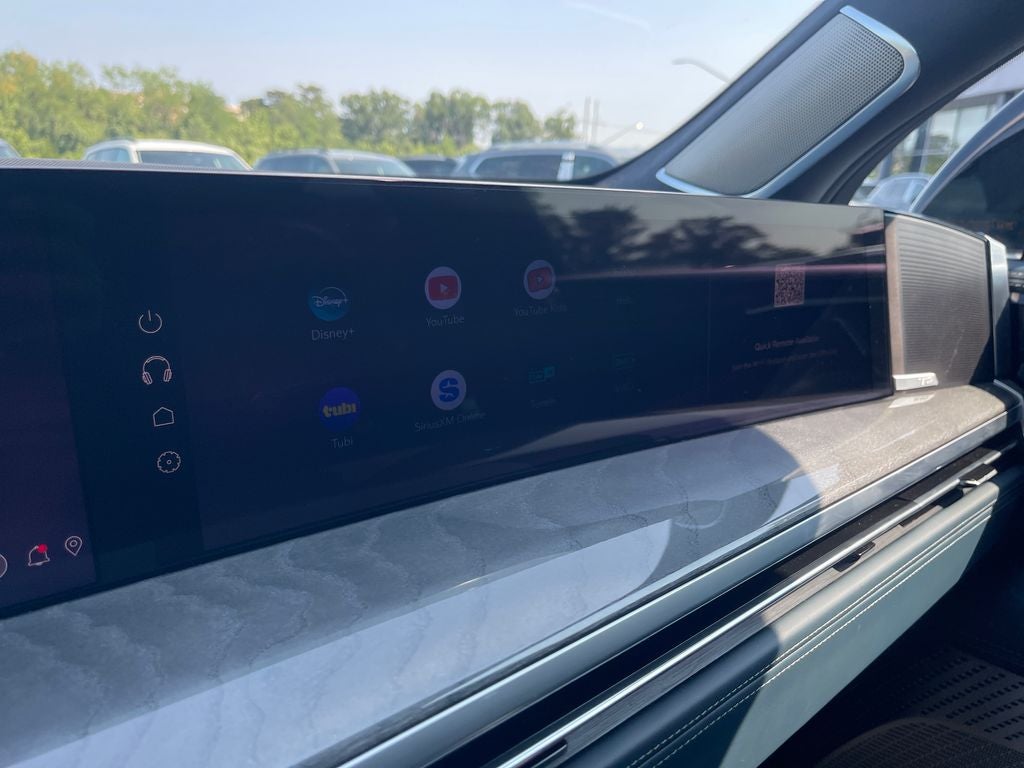 2025 Cadillac ESCALADE IQ Luxury 2