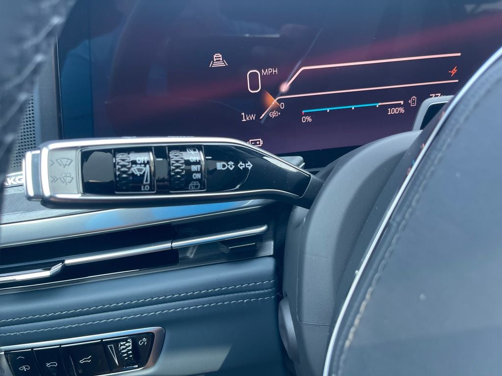 2025 Cadillac ESCALADE IQ Luxury 2