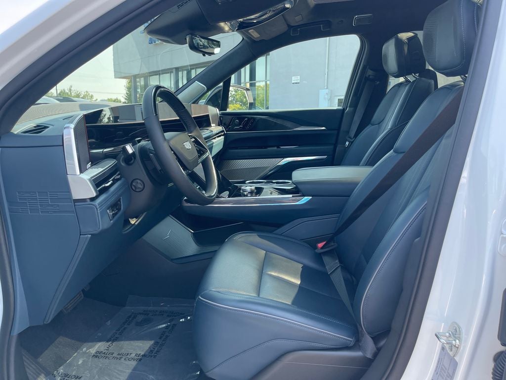 2025 Cadillac ESCALADE IQ Luxury 2