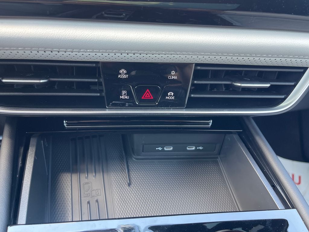2026 Volkswagen Atlas Cross Sport 2.0T SEL Premium R-Line 4MOTION