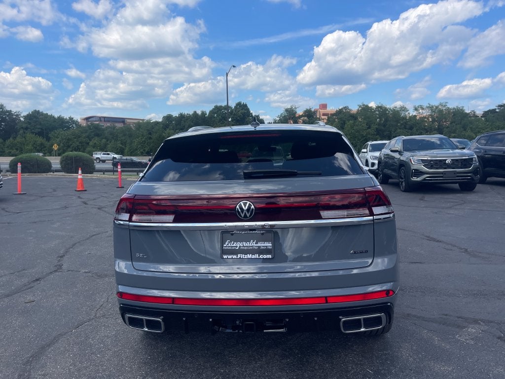 2026 Volkswagen Atlas Cross Sport 2.0T SEL Premium R-Line