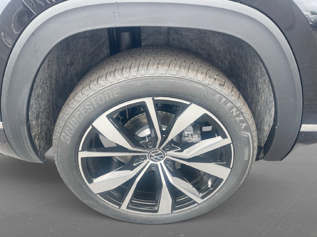 2026 Volkswagen Atlas Cross Sport SEL Premium R-Line