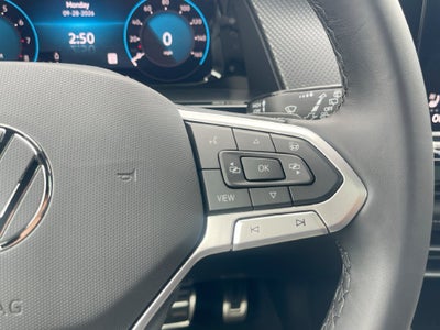 2026 Volkswagen Atlas Cross Sport SEL Premium R-Line