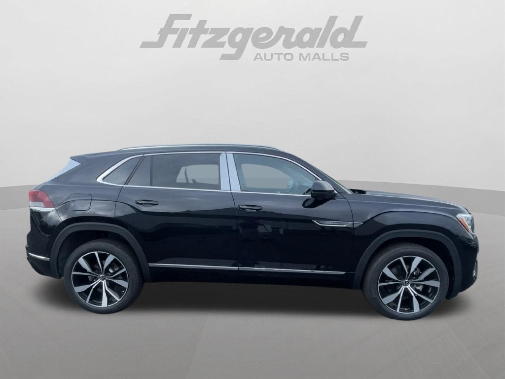 2026 Volkswagen Atlas Cross Sport SEL Premium R-Line