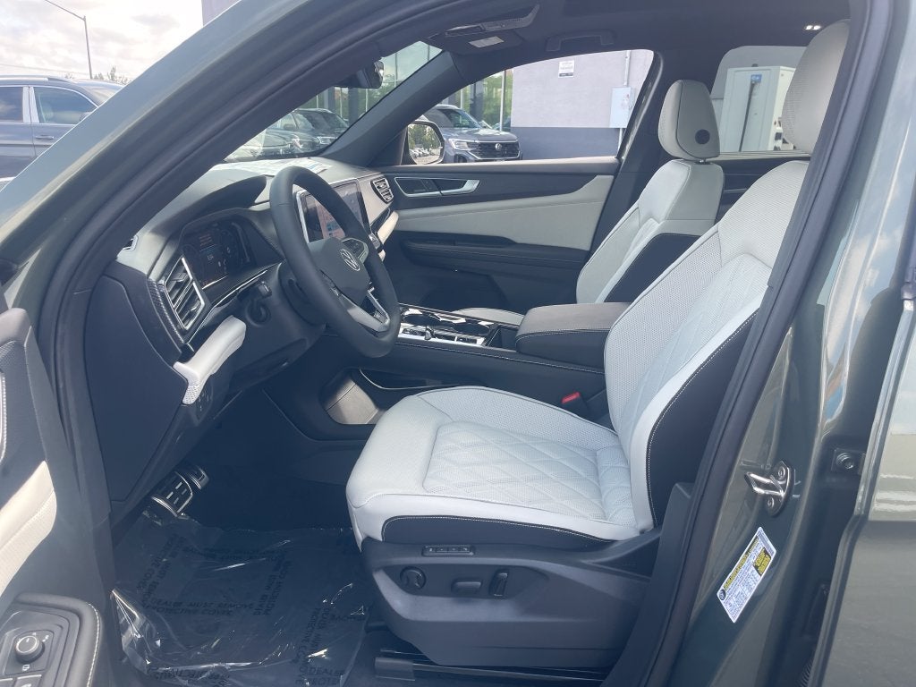 2026 Volkswagen Atlas Cross Sport 2.0T SEL Premium R-Line