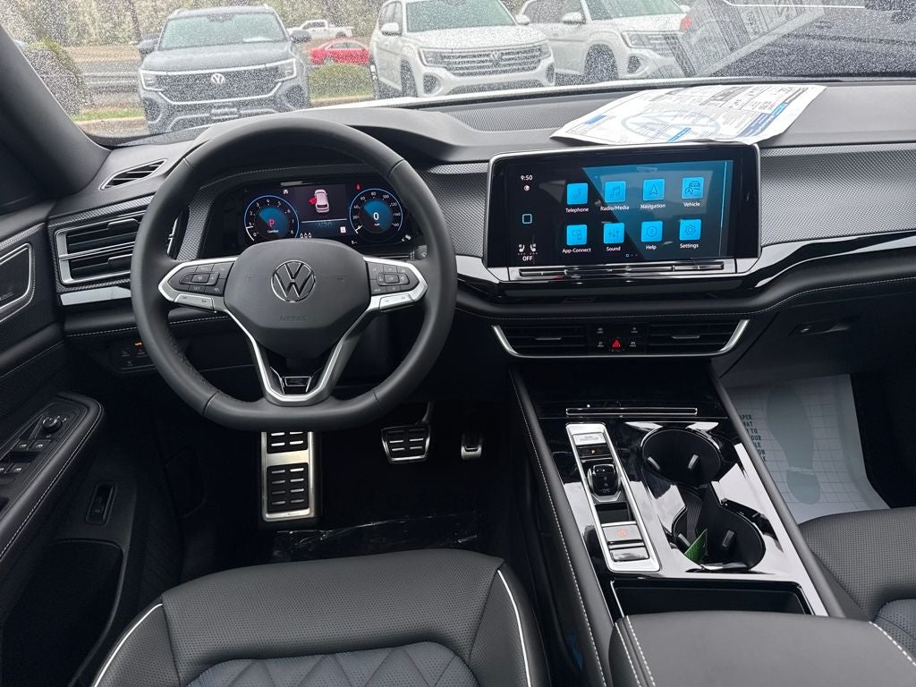 2026 Volkswagen Atlas Cross Sport 2.0T SEL Premium R-Line 4MOTION