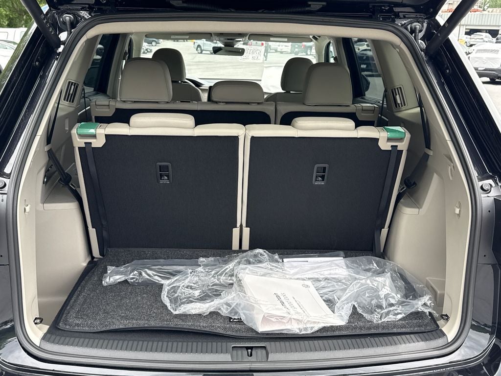 2026 Volkswagen Atlas 2.0T SEL Premium R-Line