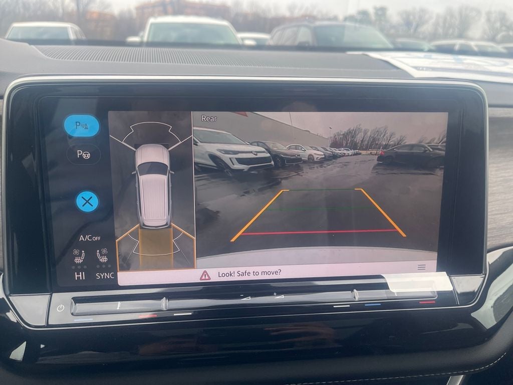 2026 Volkswagen Atlas 2.0T SEL Premium R-Line