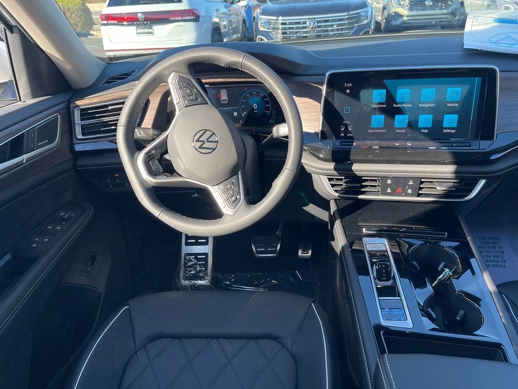 2026 Volkswagen Atlas 2.0T SEL Premium R-Line