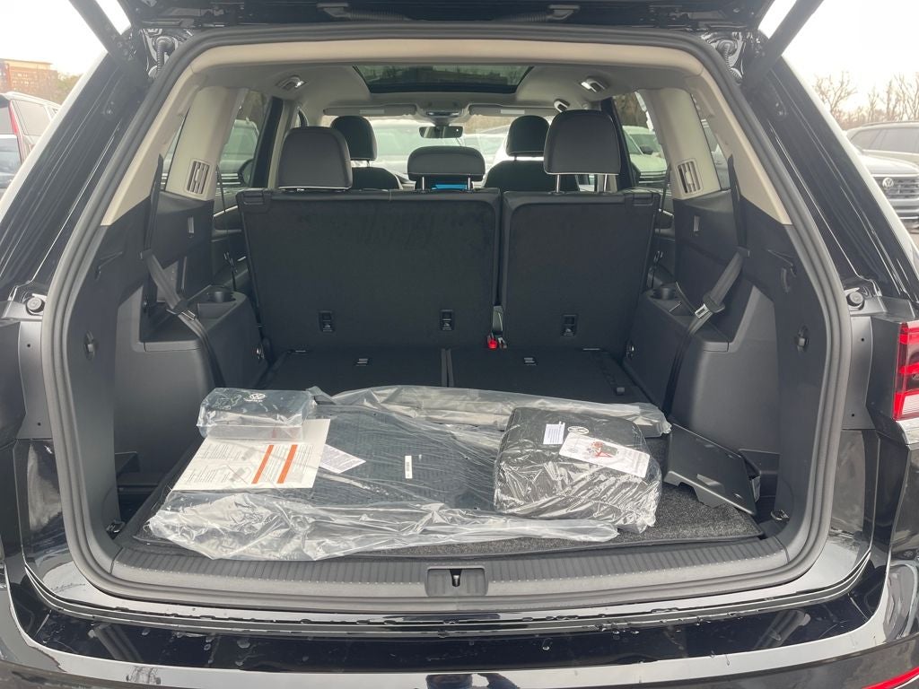 2026 Volkswagen Atlas 2.0T SEL Premium R-Line