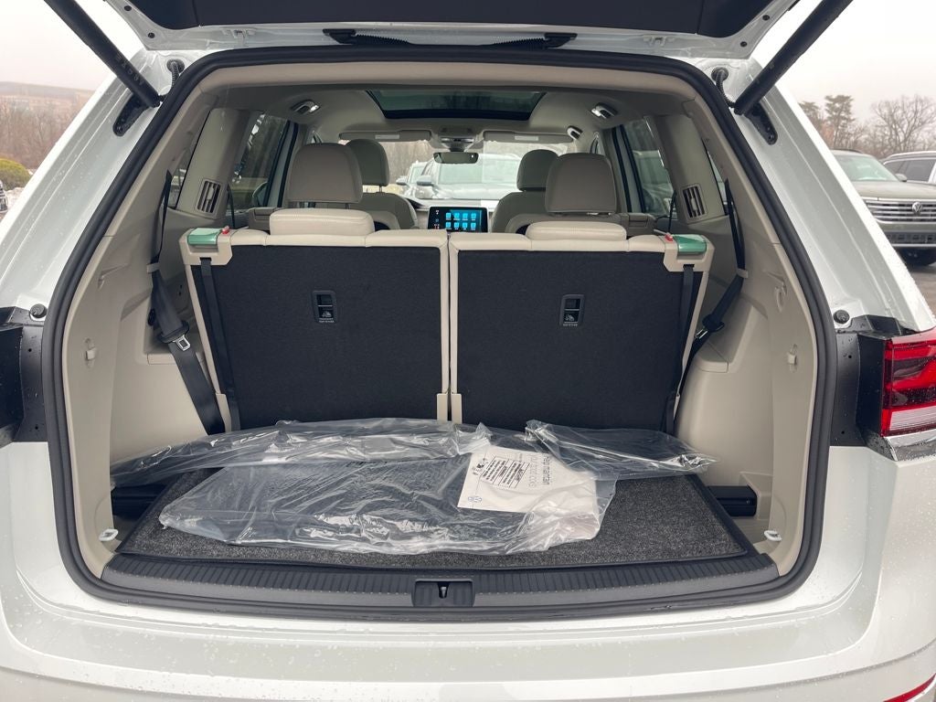 2026 Volkswagen Atlas 2.0T SEL Premium R-Line