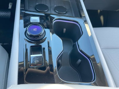 2027 Volkswagen Atlas SE w/Technology