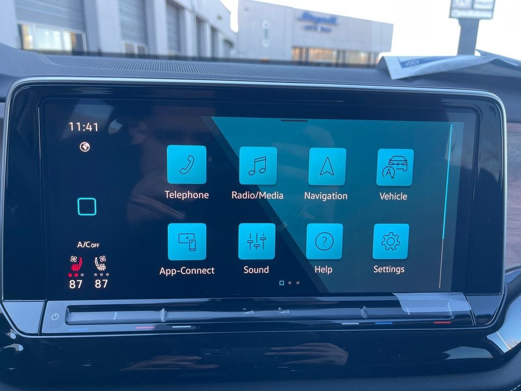 2026 Volkswagen Atlas 2.0T SE