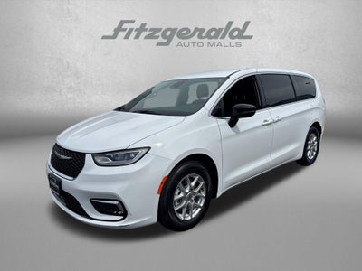 2024 Chrysler Pacifica Touring