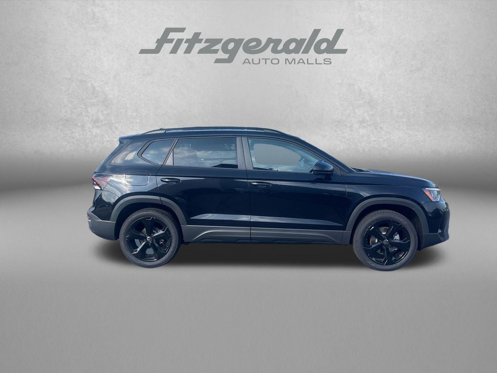 2026 Volkswagen Taos 1.5T SE Black