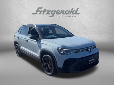 2026 Volkswagen Taos 1.5T SE Black