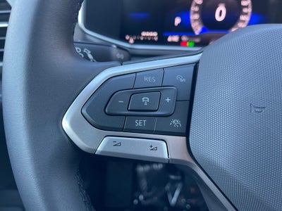 2026 Volkswagen Taos 1.5T SE Black