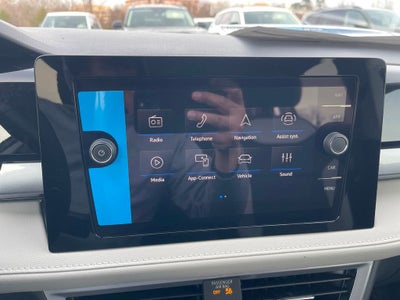 2026 Volkswagen Taos 1.5T SEL