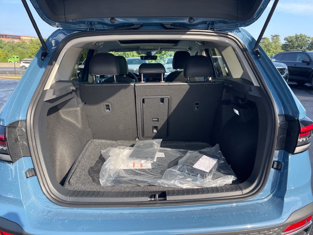 2027 Volkswagen Taos 1.5T SEL