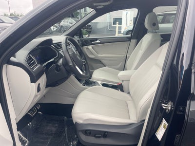 2024 Volkswagen Tiguan 2.0T SE R-Line Black