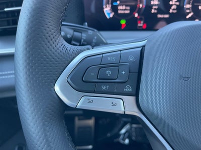 2026 Volkswagen Tiguan 2.0T SE R-Line Black