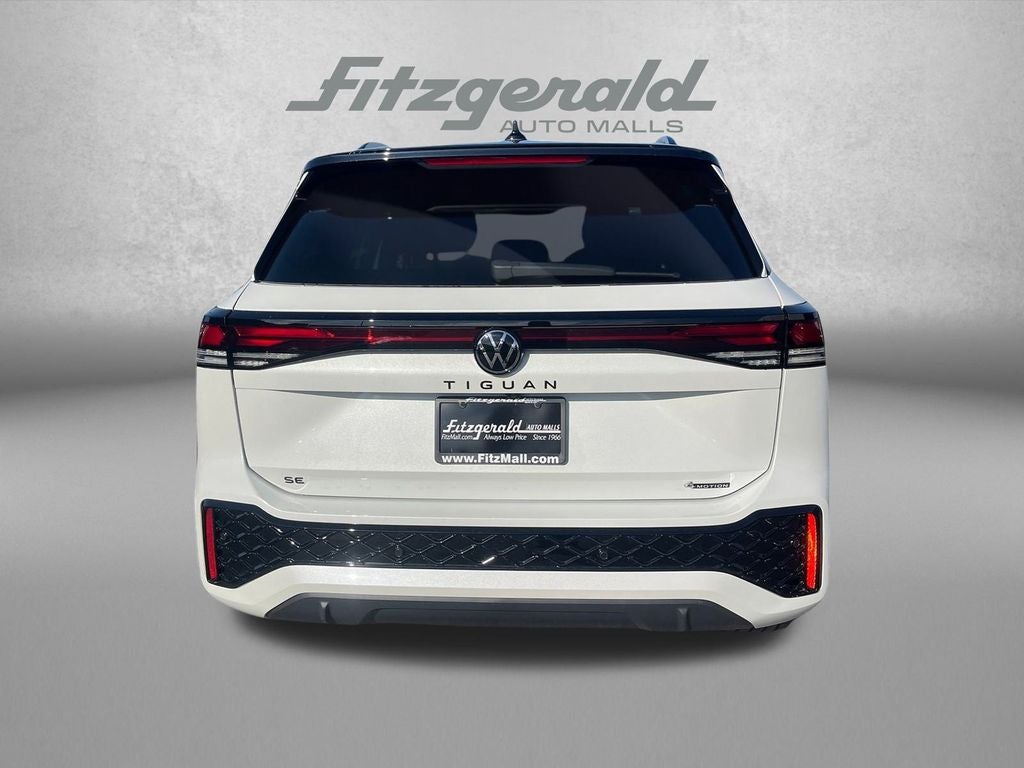 2026 Volkswagen Tiguan 2.0T SE R-Line Black