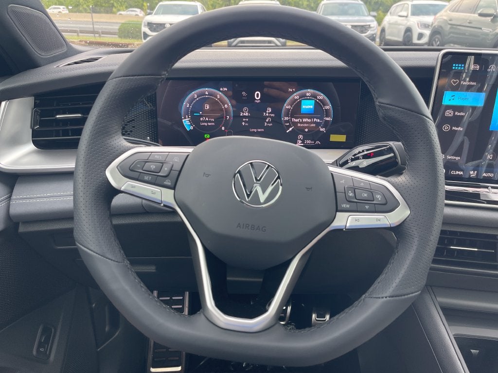 2026 Volkswagen Tiguan SE R-Line Black