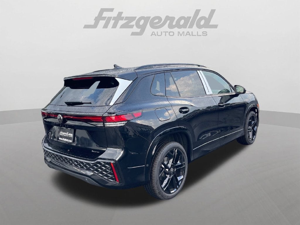 2026 Volkswagen Tiguan SE R-Line Black
